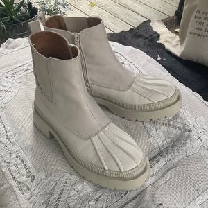 Universal threads rain boots